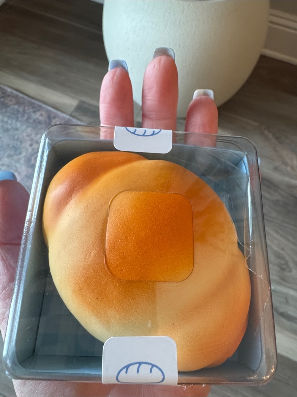 Fresh bakery bread roll, slow rebound squishy fidget